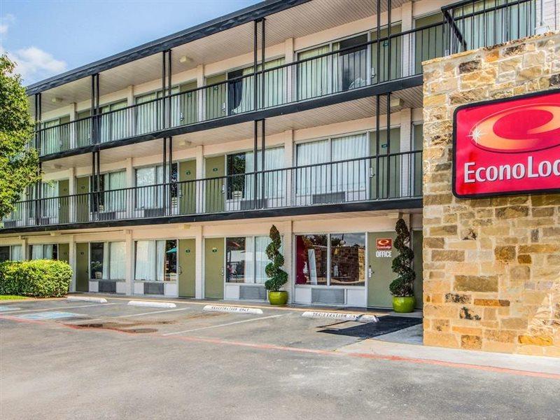 Econo Lodge Airport I-35 North Farmers Branch Exterior foto