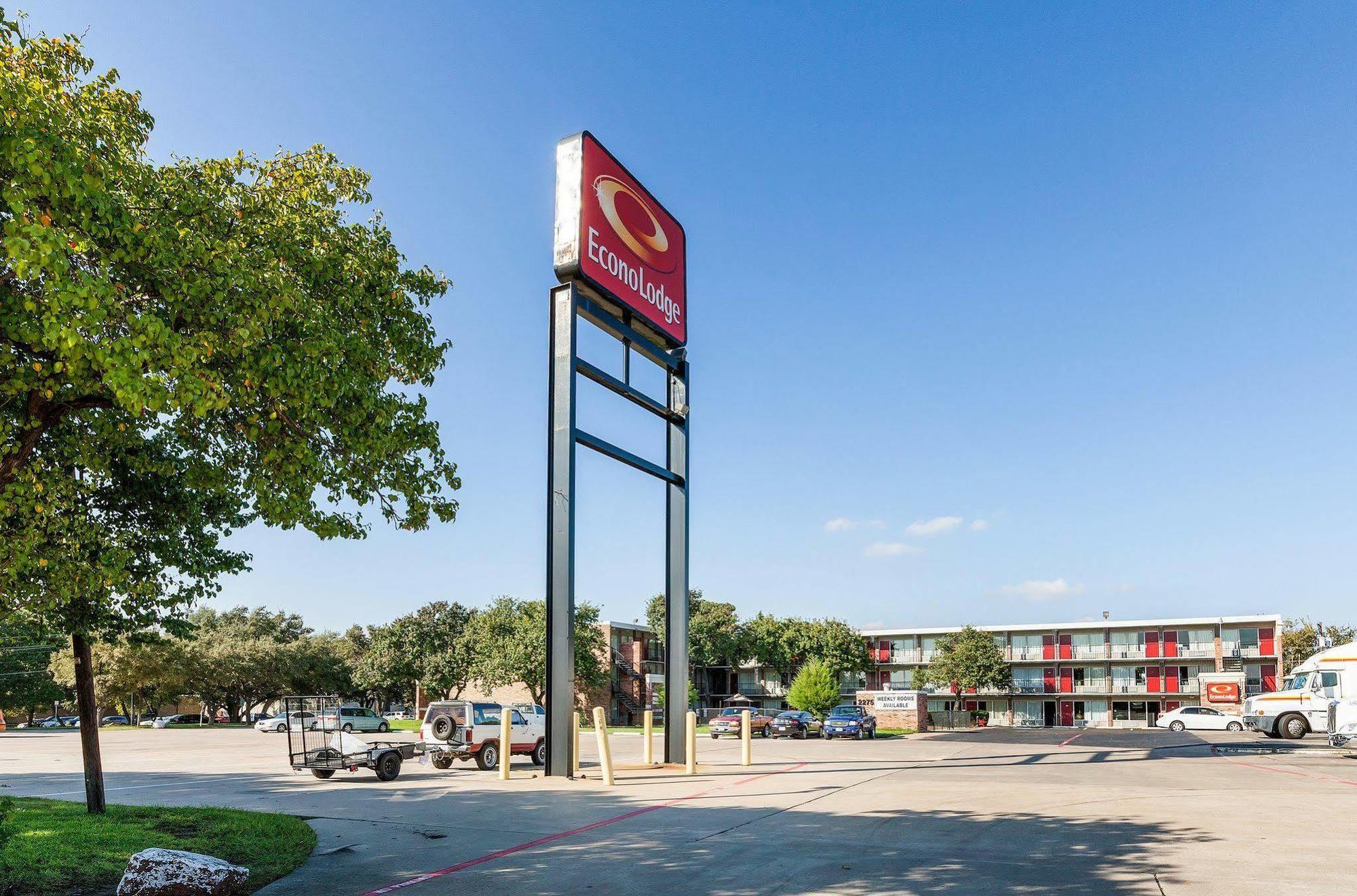 Econo Lodge Airport I-35 North Farmers Branch Exterior foto